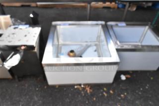 BRAND NEW Regency 29" stainless steel mop sink, 16-gauge, 24"x24"x12" bowl, one compartment, scratch and dent condition.