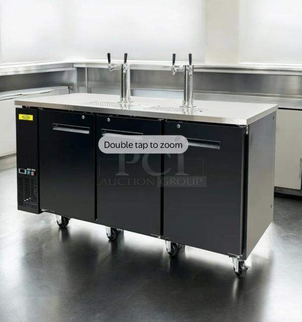 True TD-50-18 kegerator in excellent condition, with three doors and dual tap towers, 115V, tested and working.