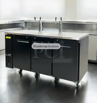 Excellent Condition – True TD-50-18 3-Door Draft Beer Dispenser (Kegerator) with Dual Tap Towers – 115V – Tested & Working! - Item #1215687
