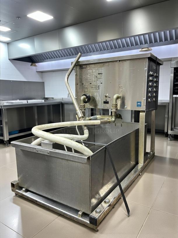 Pitco P14 fryer oil filter machine, 55 lb. capacity, stainless steel, excellent condition, tested and working, 120V.