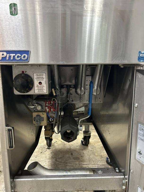 Pitco SG14-S natural gas fryer, 40-50 lb capacity, stainless steel, tested working condition, visible control panel and components.