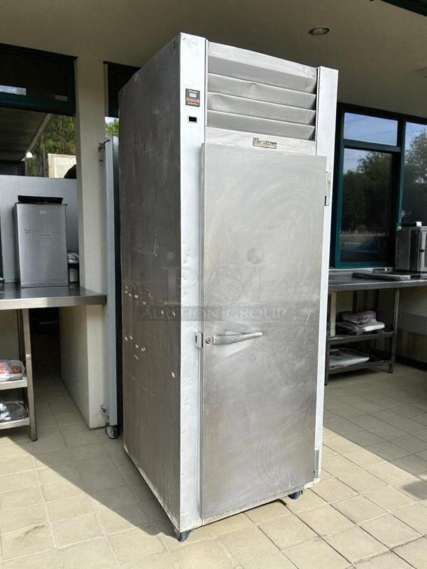 Traulsen G12010 30" G Series reach-in freezer, right-hinged door, stainless steel, tested and working, great condition.