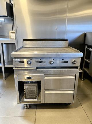 Jade Range JBR-36G-M 36" gas griddle with two warmers below, excellent condition, tested and working, stainless steel finish.
