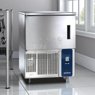 Alto-Shaam QC3-3 Quickchiller Blast Chiller in excellent condition, stainless steel, 27" countertop model, tested and working.