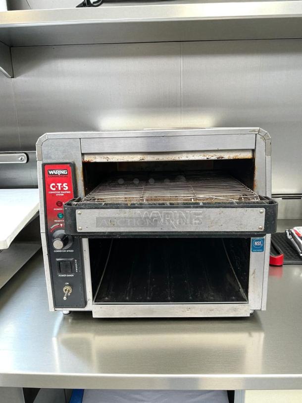Waring CTS1000 commercial conveyor toaster, excellent condition, 120V, tested and working, NSF certified.