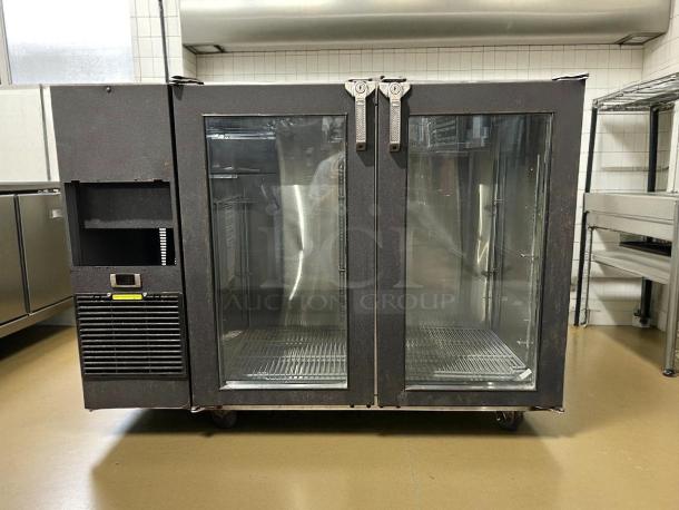 Glastender ND52-L1-GN(LR) back bar cooler, great condition, dual glass doors, tested and working, visible interior shelves.