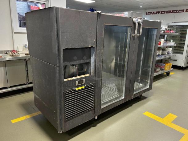 Glastender ND52-L1-GN(LR) Back Bar Cabinet Cooler in great condition; two glass doors, refrigerated, tested and working.