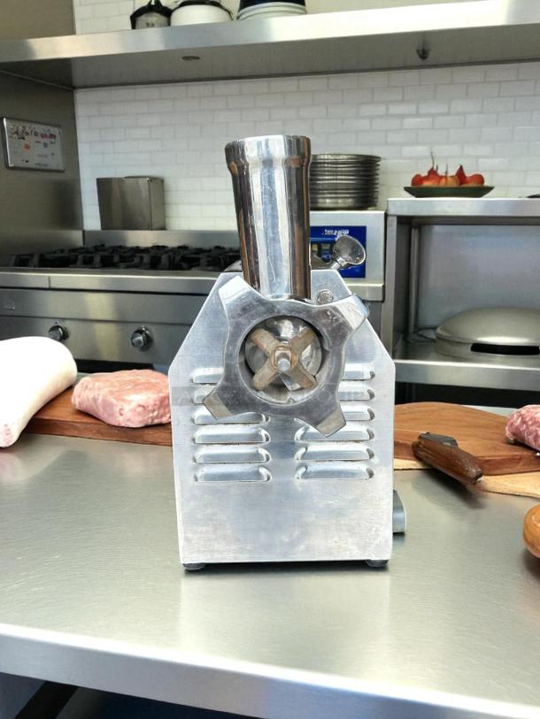 Avantco MG12R #12 Meat Grinder, reverse setting, stainless steel, tested working, 110V, 1 hp, in excellent condition.