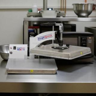 DoughXpress TXM-15 tortilla dough press, 15" x 15" aluminum platens, manual, tested, working, great condition, white.