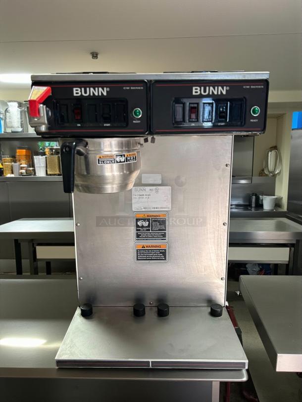 Bunn CWTF-TWIN-APS airpot coffee brewer in excellent condition. Dual hopper design with control panel, tested and working.