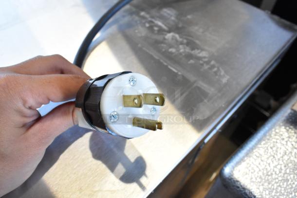 Plug of the 2025 Noble Wareforce CG-115 Stainless Steel Electric Carousel Underbar Glass Washer, 115 Volts, 1 Phase.