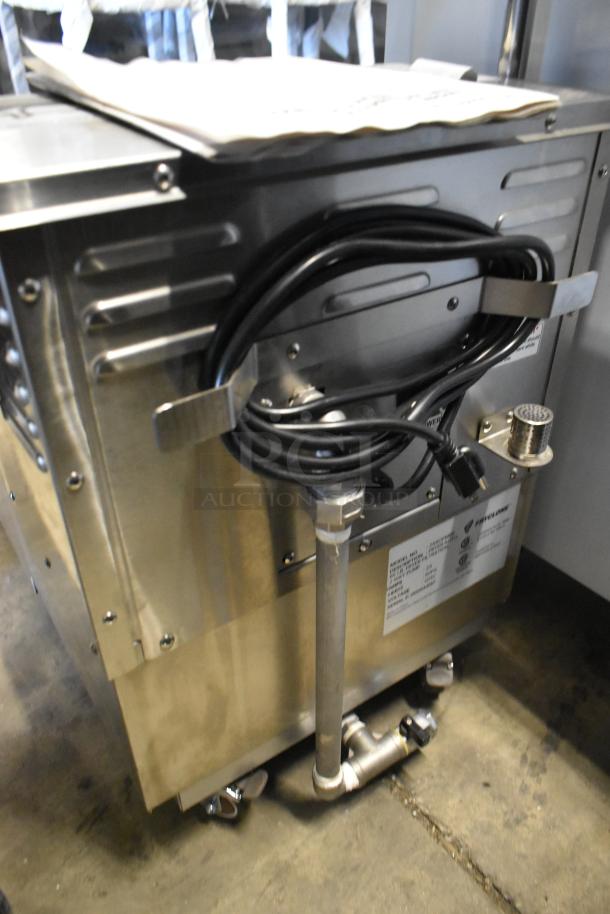 BRAND NEW SCRATCH AND DENT Fryclone 259OFM85 stainless steel fryer oil filter machine, 85 lb., 120V, 1 phase, 2-way pump.