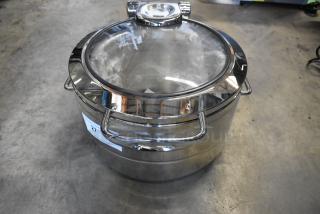 BRAND NEW Acopa Manchester 11 Qt. stainless steel induction chafer with glass top and soft close lid. Scratch and dent condition.