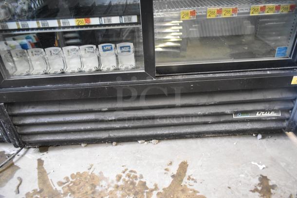 2019 True GDM-41SL-48-HC-LD metal commercial 2-door cooler, poly coated racks, 115V, good condition, glass front.