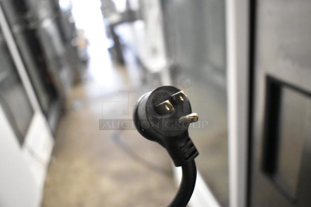 2019 True GDM-12-HC commercial single door cooler power plug, 115 volts, in good condition.
