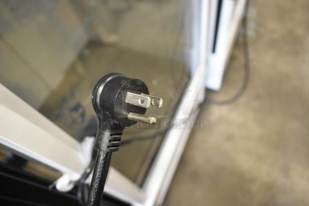 Power plug close-up of the 2021 True TSCI-600R-G-PH Commercial Single Door Cooler, 115V, 1 Phase.
