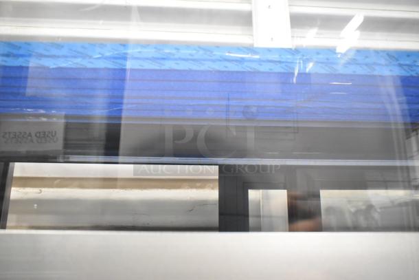 Brand new Avantco metal deli display case, 115V, 1 phase. Note broken glass. Commercial merchandiser, scratch and dent condition.