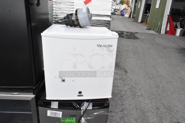 4 mini coolers, including Tramontina 80901/100, EdgeStar CMF151L-1, Galanz GL43S5, 115V, 1 Phase; worn condition.