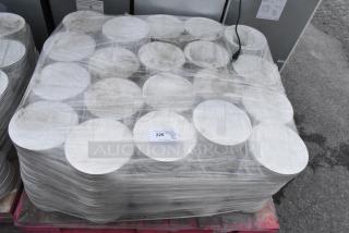 Pallet with 950 white plates wrapped in plastic. Visible label indicates lot number 226. Plates appear unused.