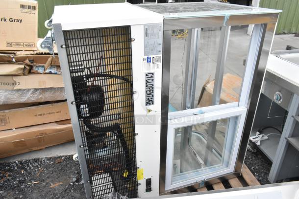 Brand new Avantco 193BC48HCW 48" refrigerated bakery display case, curved glass, white. Note visible glass damage. 115V, 1 Phase.