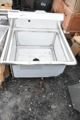 BRAND NEW SCRATCH AND DENT! Steelton 522CS12424 29 1/2