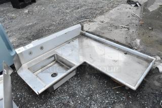 BRAND NEW Regency 600DDTI60R 5' 16-gauge stainless steel soiled L-shape dishtable, right island, no legs, scratch and dent.