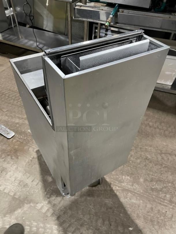 Pitco commercial stainless steel deep fat fryer, natural gas powered. Features back splash, basket hanger, on casters.