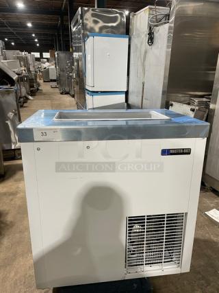 NEW! OUT OF THE BOX! Master-Bilt Commercial White 32