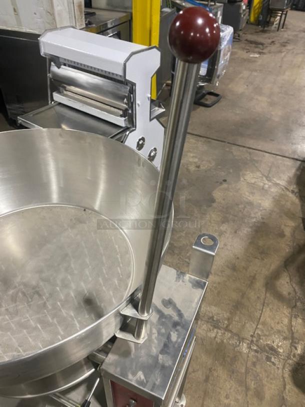 Solaris ECTRS16 stainless steel electric tilting skillet, 16-gallon, manual tilt, with stand, model ECTRS-16, SN 95484-7MM-2452.