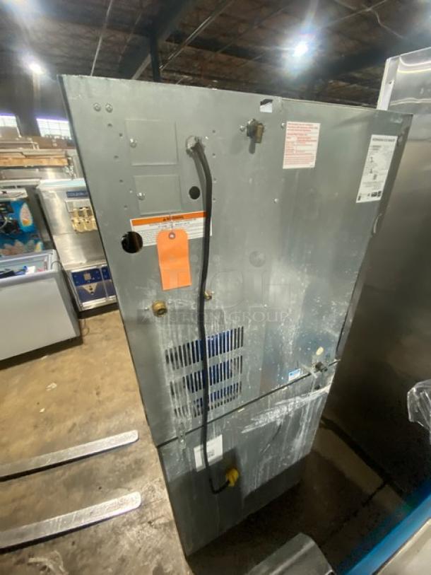 Hoshizaki KM901MRJ/B500PF stainless steel ice making machine, remote-cooled, crescent cube style, Energy Star certified, 208-230V.