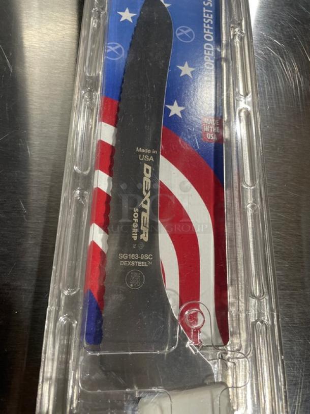 Dexter Russell SG163-9SC scalloped offset sandwich knife, stainless steel, 9-inch blade, white Sofgrip handle, brand new.