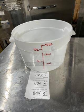 Brand new Cambro RFS12, 12 Qt. white round food storage container with handles, featuring red measurement markings.