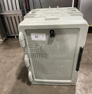 Cambro Ultra Series speckled gray front-loading insulated hot box, excellent condition, with secure latch and ergonomic handles.