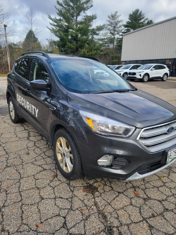 2018 Ford Escape SE 4WD, former security fleet, 61,936 miles, winter-ready tires, inspection valid till 2026, needs battery.