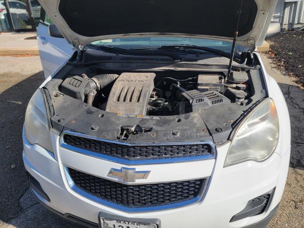 2015 Chevy Equinox SUV for parts/project, non-running, 2.4L Ecotec engine, well-maintained body/interior, needs towing.