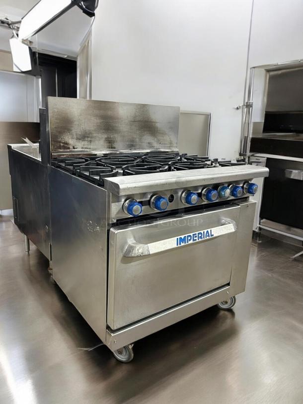 Imperial IR-6, 6-burner gas range with oven, excellent condition, natural gas, stainless steel, fully tested, USA.