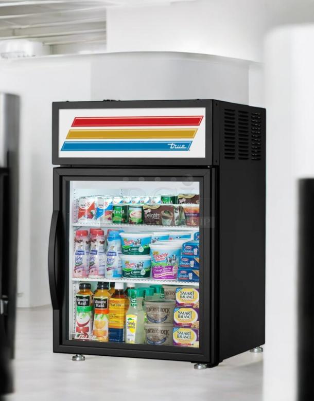 True GDM-05-LD Glass Door Merchandiser Refrigerator, superb condition, 115V, fully tested, branded top display, stocked shelves.