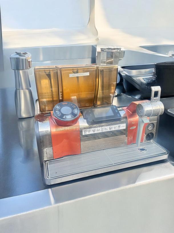 Pristine condition Thermoplan AG Mastrena II Espresso Machine, 240V, fully tested and working, with clear control panel and clean surfaces.