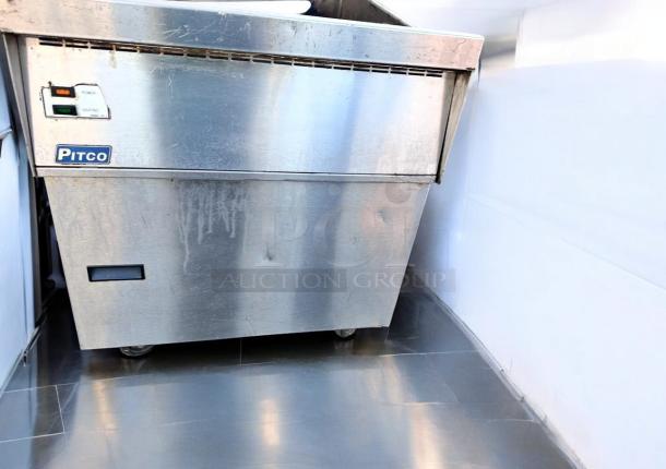 Pitco Frialator FBG24 gas floor fryer in superb condition, 120,000 BTU/hr, natural gas, 115V, stainless steel body, fully tested.