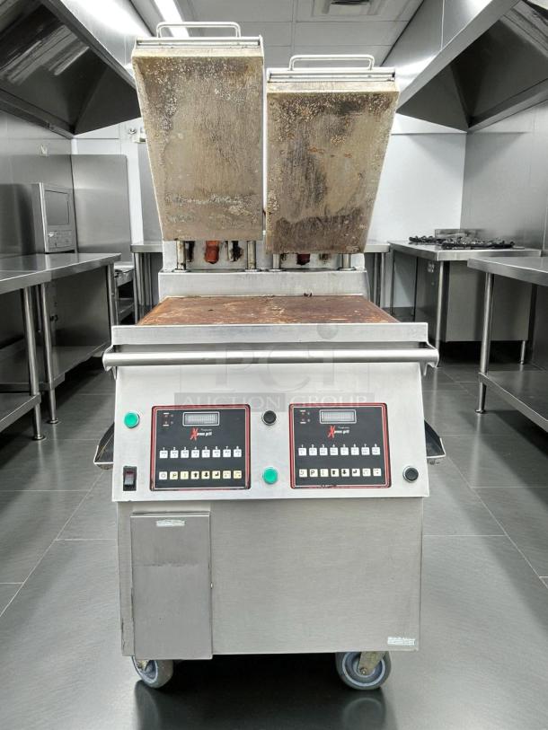 Garland Xpress XPG24 24" Electric Clamshell Griddle in stainless steel, dual control panels, tested working condition.