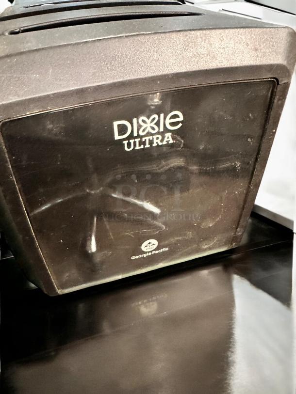 Dixie Ultra countertop napkin dispenser by Georgia-Pacific, black, 7.5"x5.86"x7.2", tested and working, great condition.