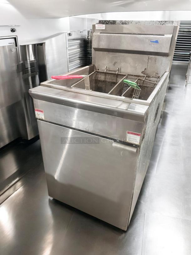 Adcraft GF-150/NG gas fryer, stainless steel, 150,000 BTU, excellent condition, fully tested, natural gas model.