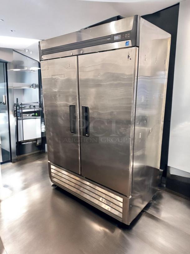 Adcraft Turbo Air R49-S refrigerator, two solid doors, stainless steel, excellent condition, 115V, fully tested, GF-150/NG model.