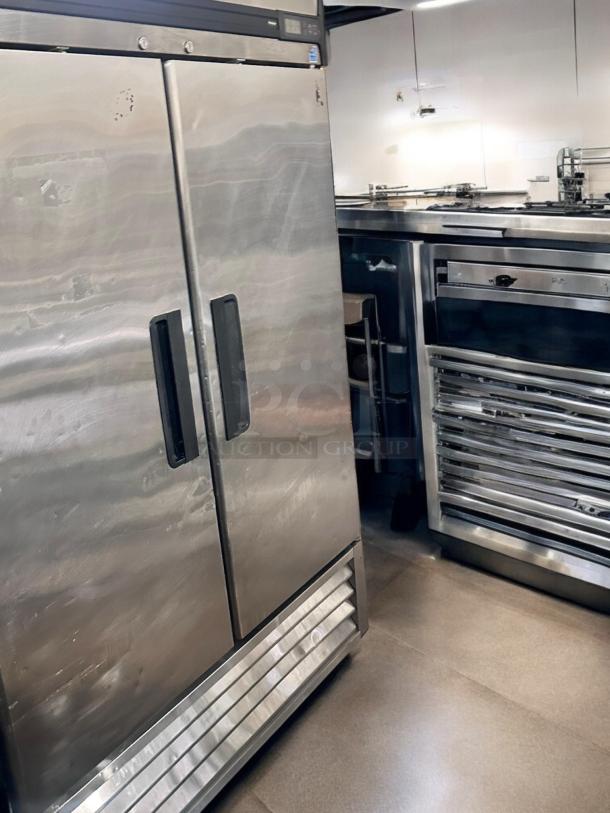 Adcraft Turbo Air R49-S refrigerator, excellent condition, two solid doors, stainless steel, 115V, fully tested and working.