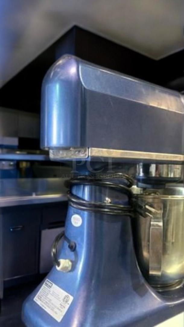 Waring Commercial Luna WSM7L Planetary Mixer, 7 Qt, excellent condition, 120V, tested and working, visible label on base.