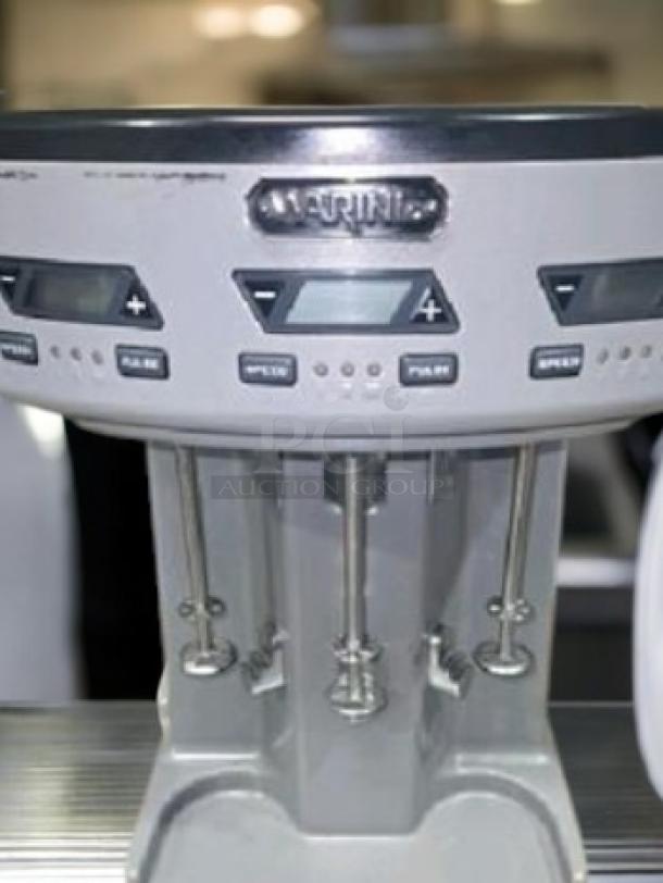 Waring WDM300TX Triple Spindle Drink Mixer in superb condition, 120V, fully tested and working, controls and spindles visible.