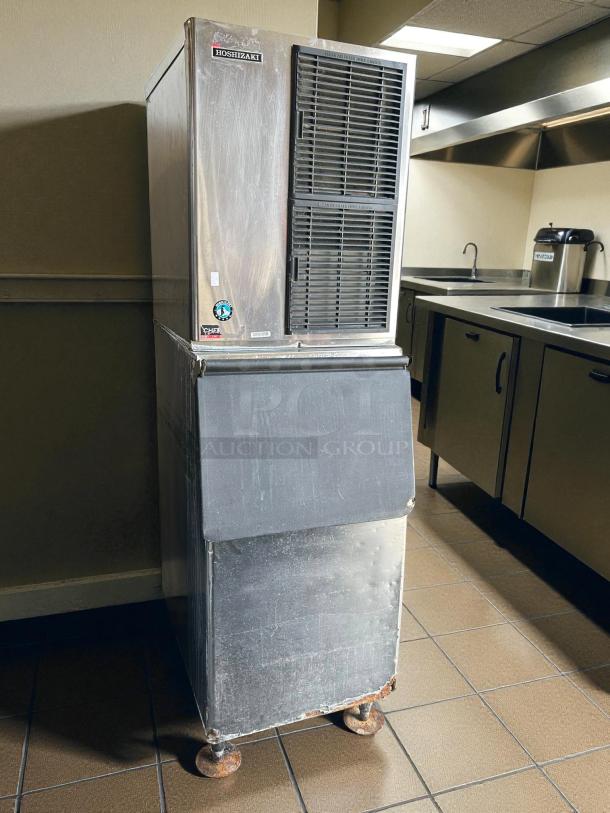Hoshizaki KM-350MAJ ice maker, excellent condition, 115v/60/1-ph, tested and working, visible brand logo and features.