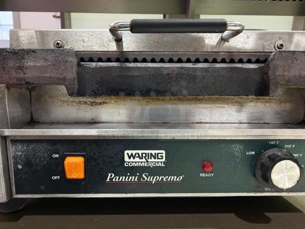 Waring WDG250 Panini Grill, 14.5"x11" surface. Excellent condition, grooved top, smooth bottom, 120V, 1800W, tested working.