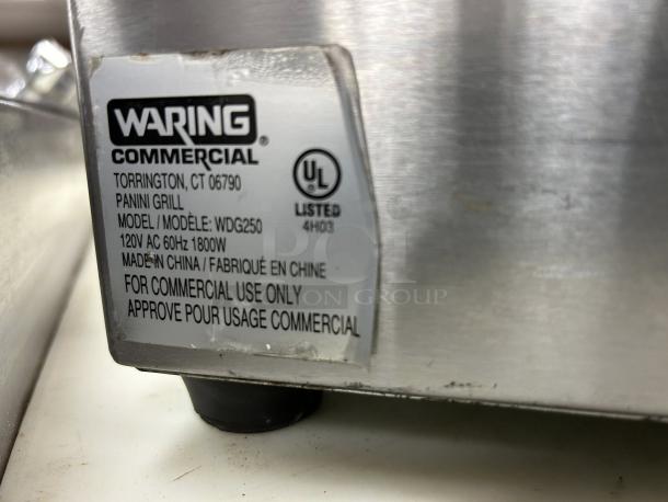 Waring WDG250 Panini Grill label, detailing 120V, 1800W, made in China. For commercial use. Model WDG250.