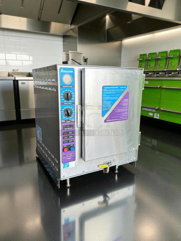 Groen XS-208-12-3 23" electric convection steamer, boilerless, tested, working, stainless steel exterior, external heating element.